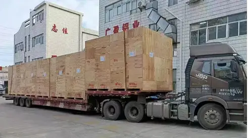 Shipping Packing 2